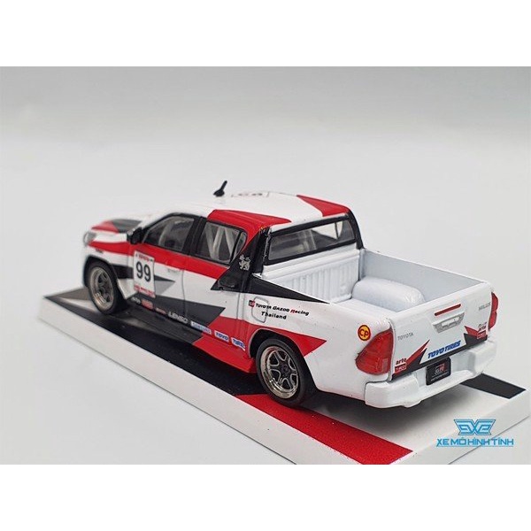 Xe Mô Hình Toyota Hilux Tỉ lệ 1:64 Hãng sản xuất Tarmac Works