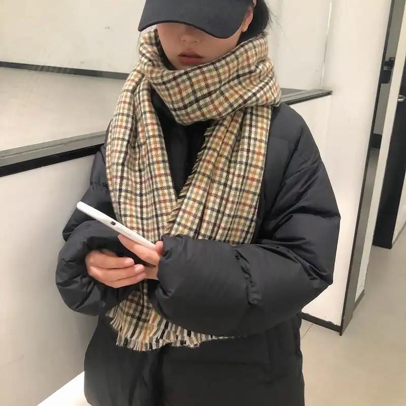 Khăn choàng cổ họa tiết ca rô thời trang thu đông mới 2021 dành cho học sinh
 | BigBuy360 - bigbuy360.vn