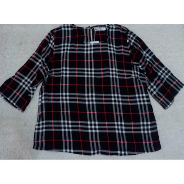 Áo Thun Tay Ngắn Cổ Tròn In Chữ Burberry Thời Trang !