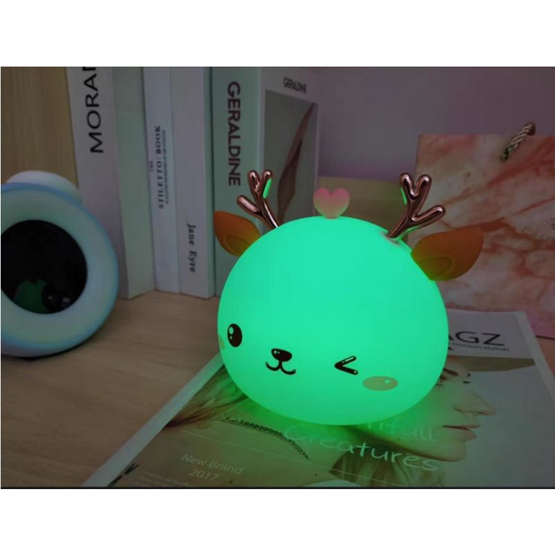 Đèn ngủ cảm ứng tự đổi màu dễ thương silicon Tuần Lộc Đèn ngủ để bàn hình thú  Quà tặng sinh nhật đáng yêu