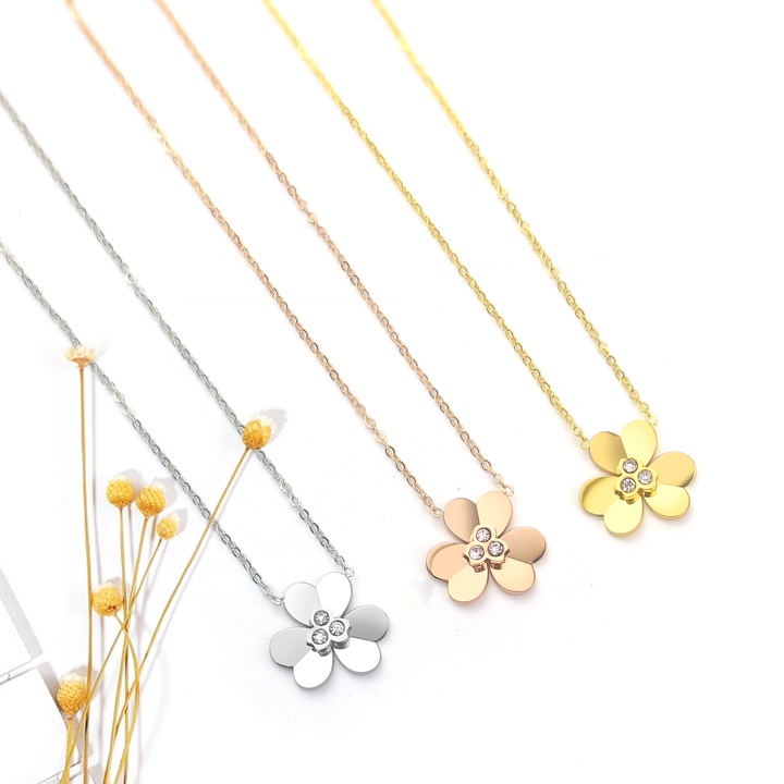Dây chuyền nữ titan hoa 3 cánh đính 3 hột đá siêu đẹp, bền màu, chuẩn thời trang