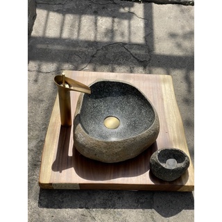 Lavabo đá cuội gạo