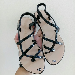 sandan dây xỏ ngón