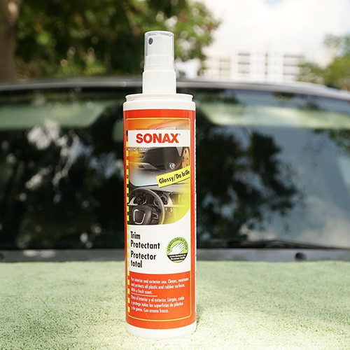 SONAX - Bảo Vệ Làm Đẹp Cao Su/Plastic/Nhựa/Gỗ Trong, Ngoài Xe (Sonax Trim Protectant Gloss 300ml) [Hàng Đức Chính Hãng]