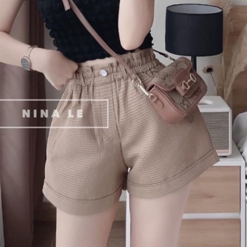 Quần shorts Cạp cáp Đóng nút kiểu lưng thun có giãn