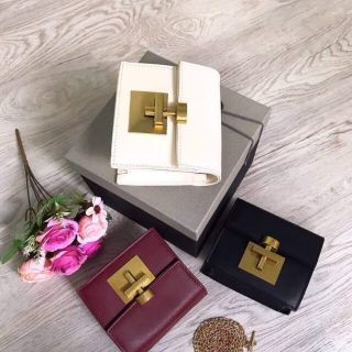 Túi xách nữ thời trang hàng hiệu
