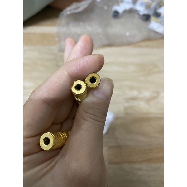 Jack rắc nối 3.5- 3.5  nối 2 đầu 3.5 dương hàng tốt. Báo giá 1 cái.