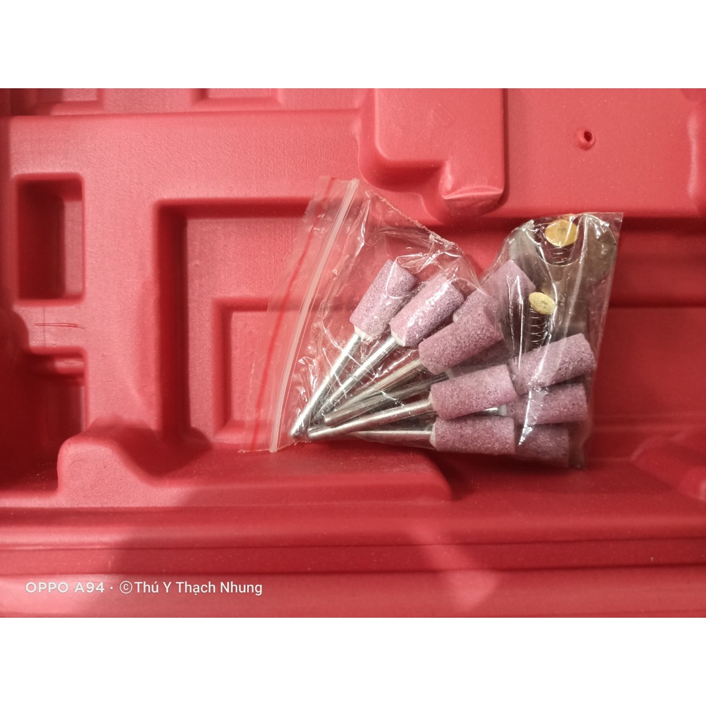 Máy mài nanh heo, mài răng lợn con. Cắt nanh heo giờ đã có máy mài không vỡ chân răng