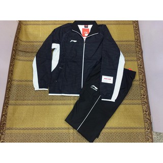 Bộ gió cầu lông nữ Lining 219 (đen - trắng)
