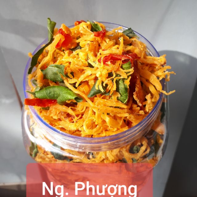 Khô gà lá chanh nhà làm