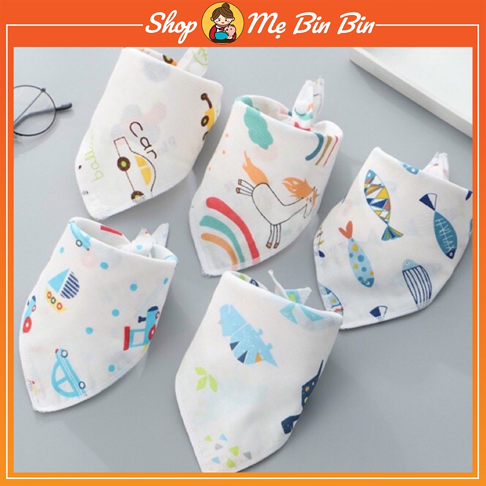 Khăn yếm tam giác chất liệu xô, cotton mềm mịn, cúc bấm 2 nấc điều chỉnh giúp giữ ấm, giữ vệ sinh sạch sẽ cho bé yêu