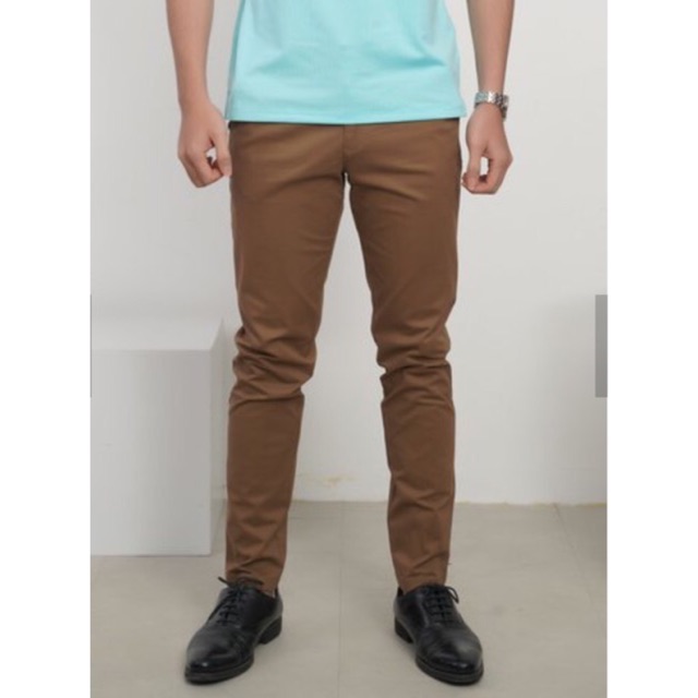 Quần kaki Aristino màu Nâu cực chất, dễ phối đồ, dáng đẹp mã AKK010S7