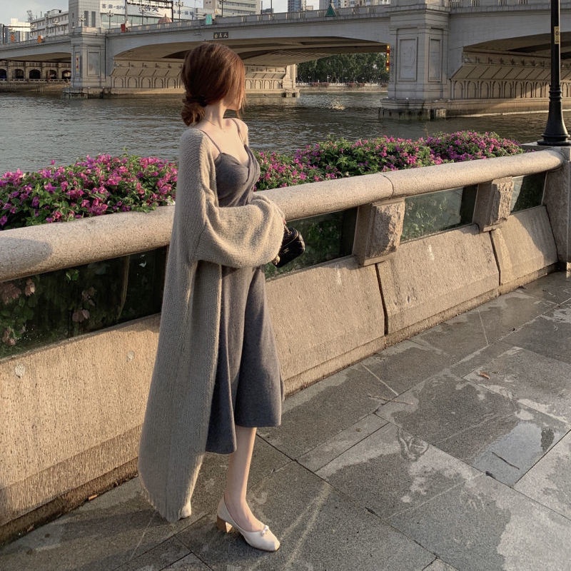 Set áo khoác cardigan mỏng + đầm dài vừa phải thời trang mùa thu 2022 mới