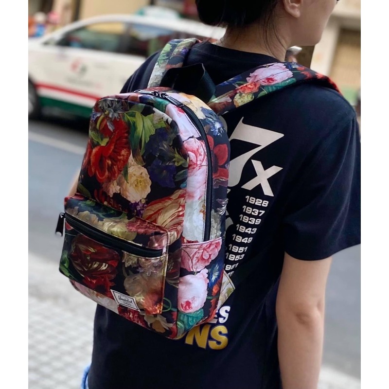 Balo Herschel xuất dư chuẩn