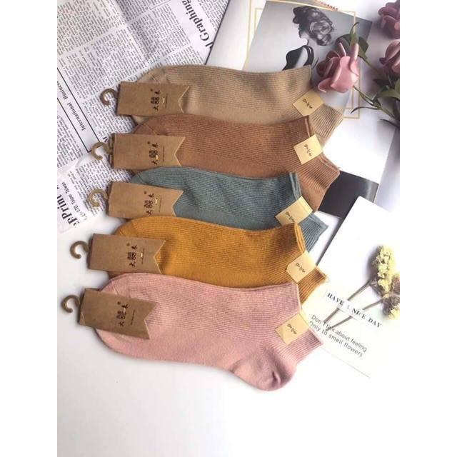 Set 10 đôi tất dệt kim nữ, chất dày dặn cực đẹp, bàn chân có lỗ thông hơi thoáng khí