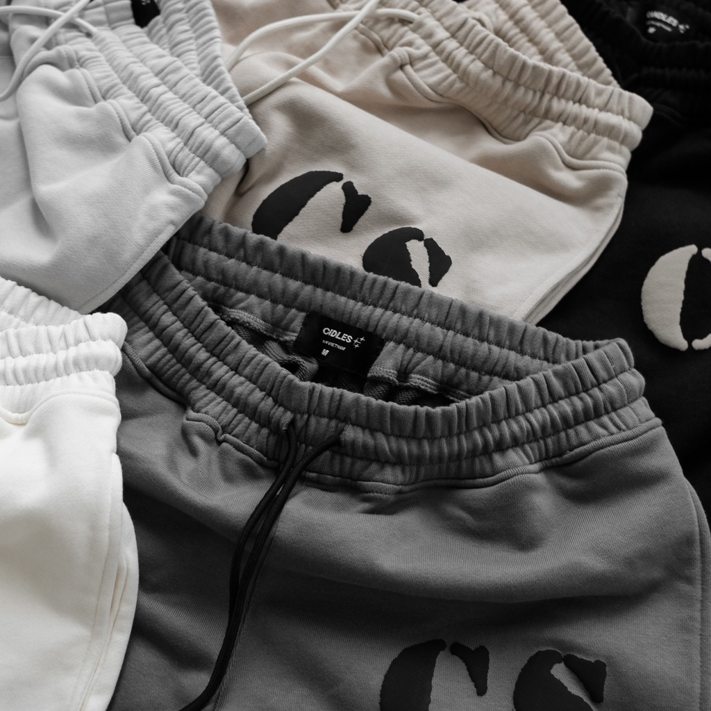 Quần nỉ nam nữ oversized CANDLES COLDZY hình in phồng nỉ chân cua 380gsm chính hãng