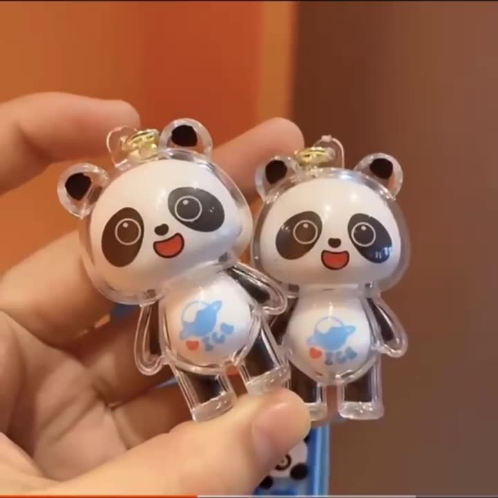 Móc chìa khóa hình gấu đóng băng trong dễ thương