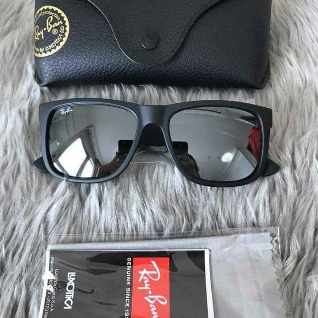 Kính mắt Rayban