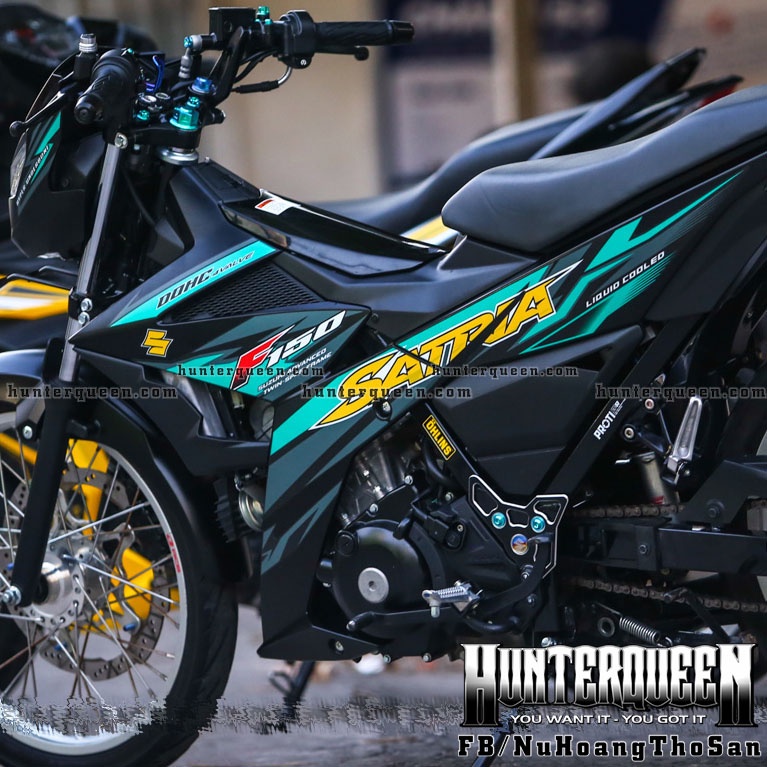 Tem rời cao cấp dán xe Satria F150 đen, phối màu xanh-vàng. Decal bền màu, bền bỉ