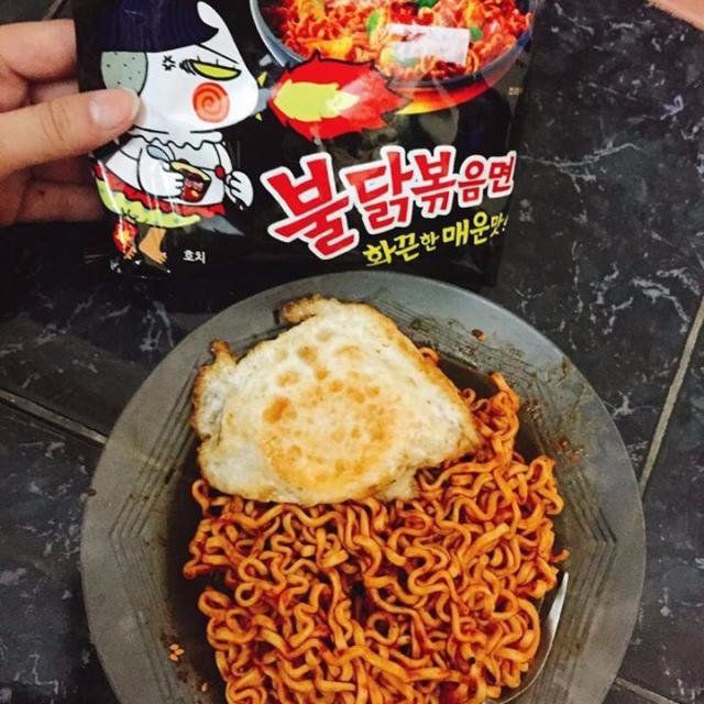 Lốc 5 Gói Mì Khô Gà Cay Samyang - Vị Truyền Thống (140g / Gói)