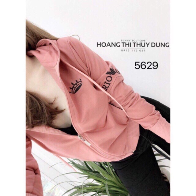 Áo khoác nữ vương miệng