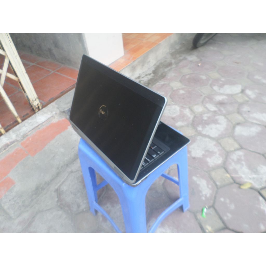 laptop cũ dell latitude e6430s, intel core  i7 thế hệ 3 khỏe bền