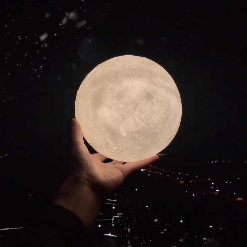 Đèn mặt trăng 3D cảm ứng chạm để đổi 3 màu Lynx Home