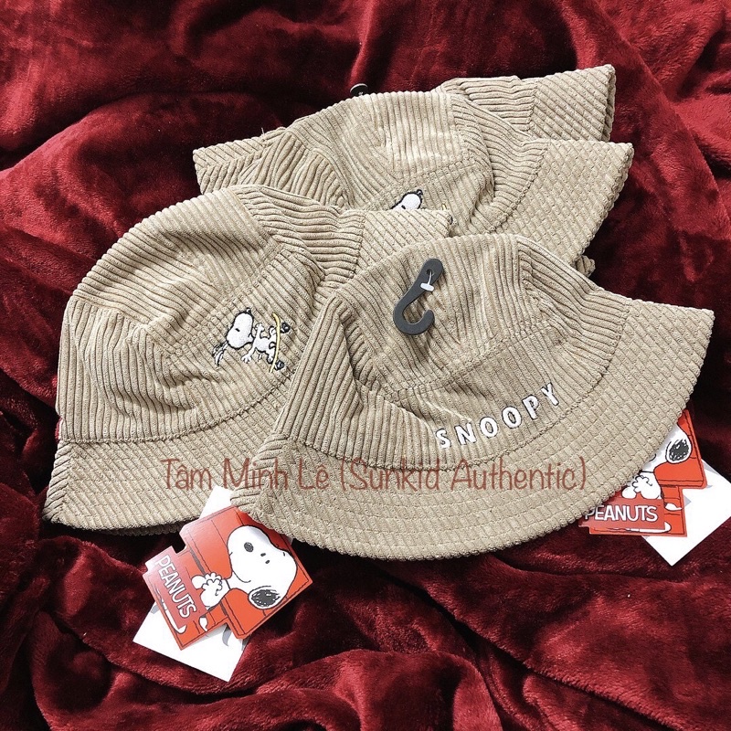 Mũ bucket nhung tăm Snoopy
