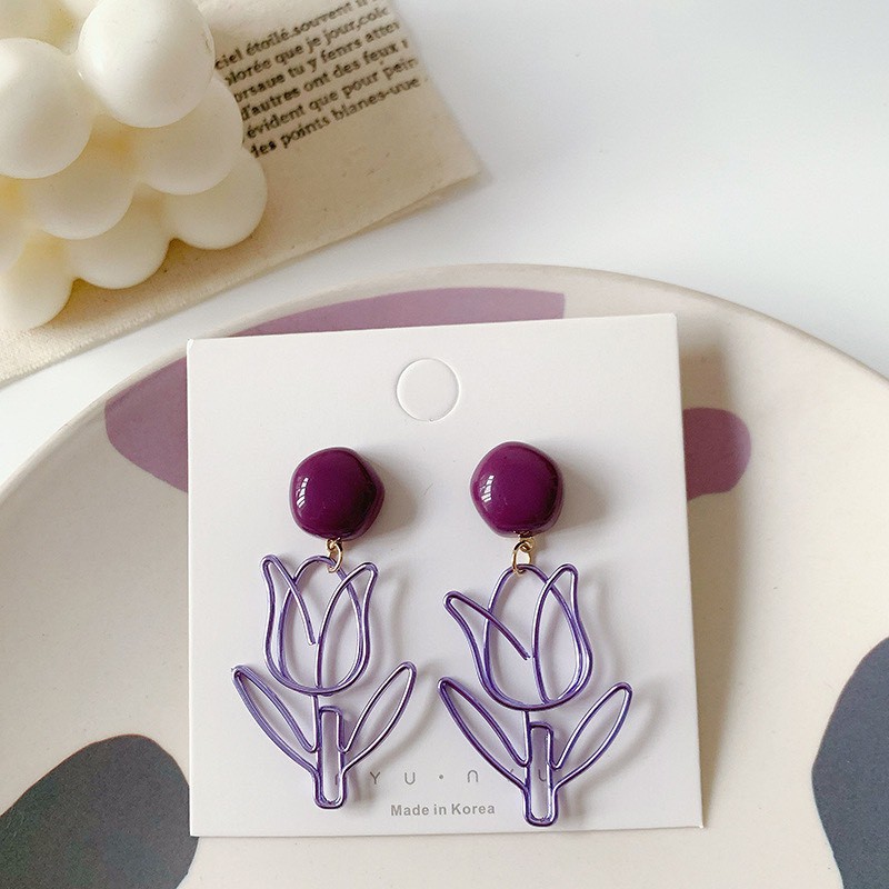 Khuyên tai nhựa colourful mẫu mới 2021