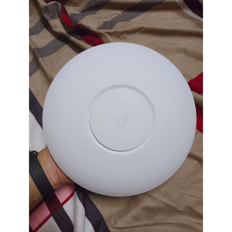 combo vigor 300b + unifi ac pro