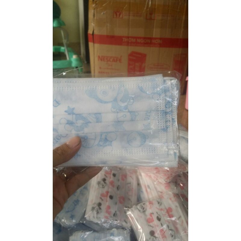 khẩu trang trẻ em