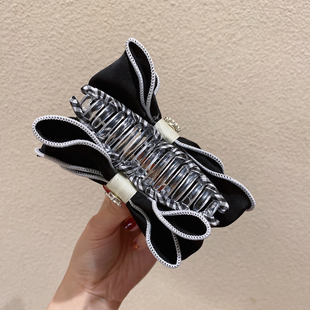 Kẹp Tóc Hình Cá Mập Đính Kim Cương Đen / Trắng Kiểu Hàn Quốc Dễ Phối Đồ Thời Trang Cho Nữ