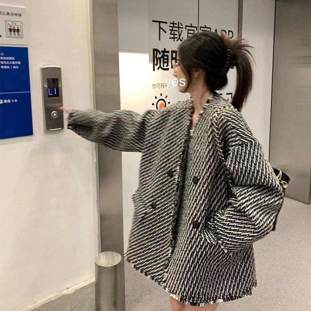 Áo Khoác Dáng Rộng Hai Hàng Nút Cài Họa Tiết Caro Phong Cách Mới Thu Đông Dễ Phối Đồ Cho Nữ