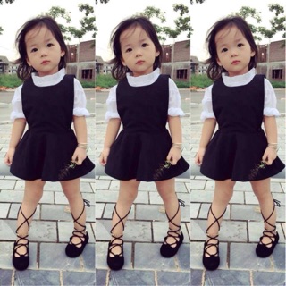 Set áo và váy yếm