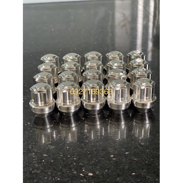 Ốc tắc kê mâm inox Thái cho Ford Ranger