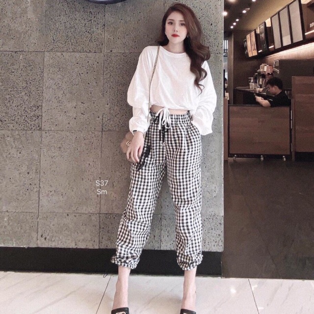 Sét bộ quần sọc caro đen phối áo thun da cá rút dây
