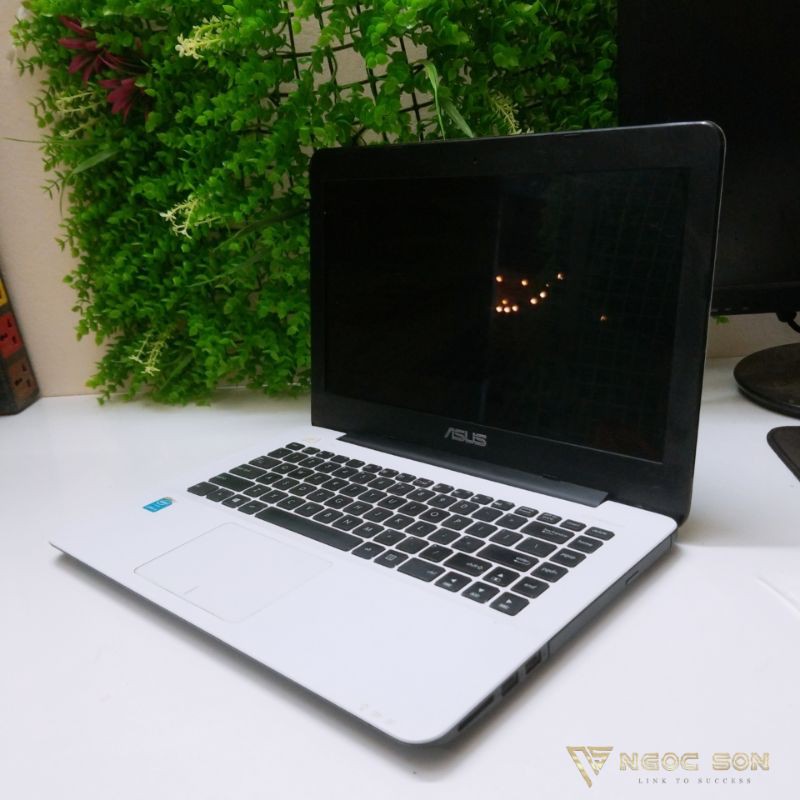 Laptop Asus F454 i5 bản trắng cực đẹp