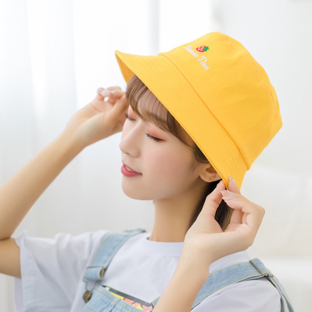 Nón tai bèo thêu họa tiết dâu tây dễ thương dành cho cả nam và nữ