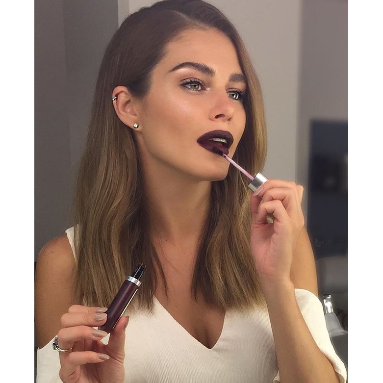 Son Kem Revlon Ultra HD Matte Lip Color 675 Infatuation