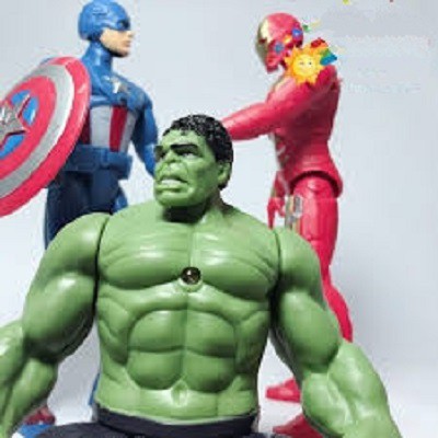 (ẢNH THẬT) Đồ chơi siêu nhân anh hùng avenger có khớp chân và tay có đèn trước ngực siêu đẹp, chắc chắn