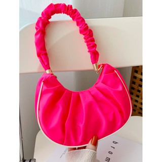 Túi Baguette Trim Ruched tương phản