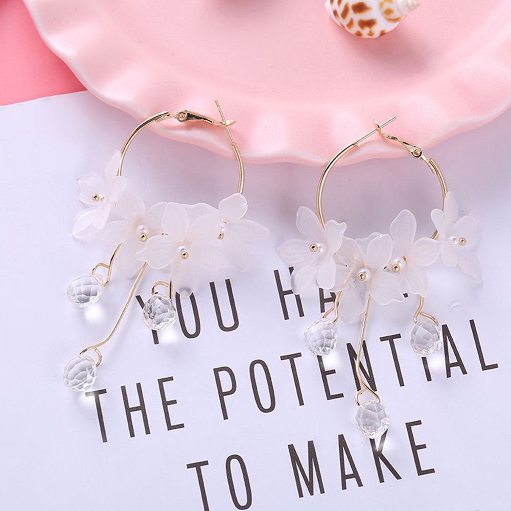 Khuyên Tai Thời Trang Dáng Dài Tạo Hình Độc Đáo Cho Nữ