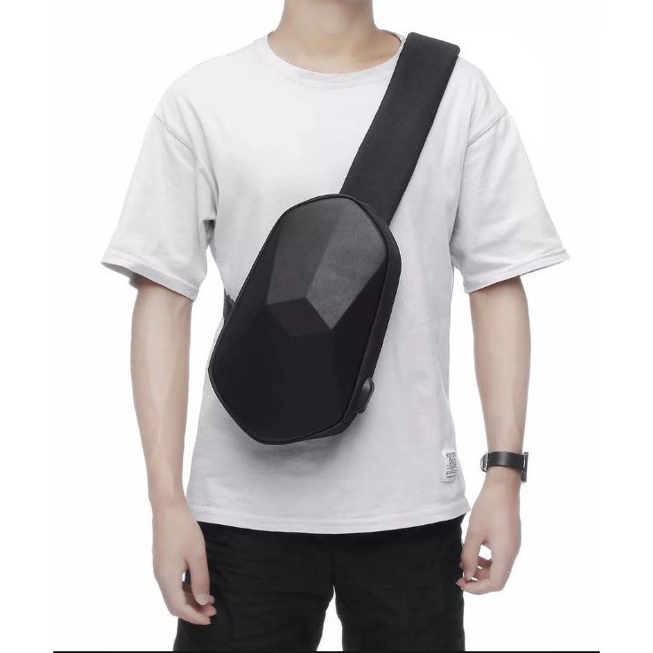 (SẴN HÀNG) Túi Đeo Chéo Nam Cổng Sạc Usb Chống Thấm Nước