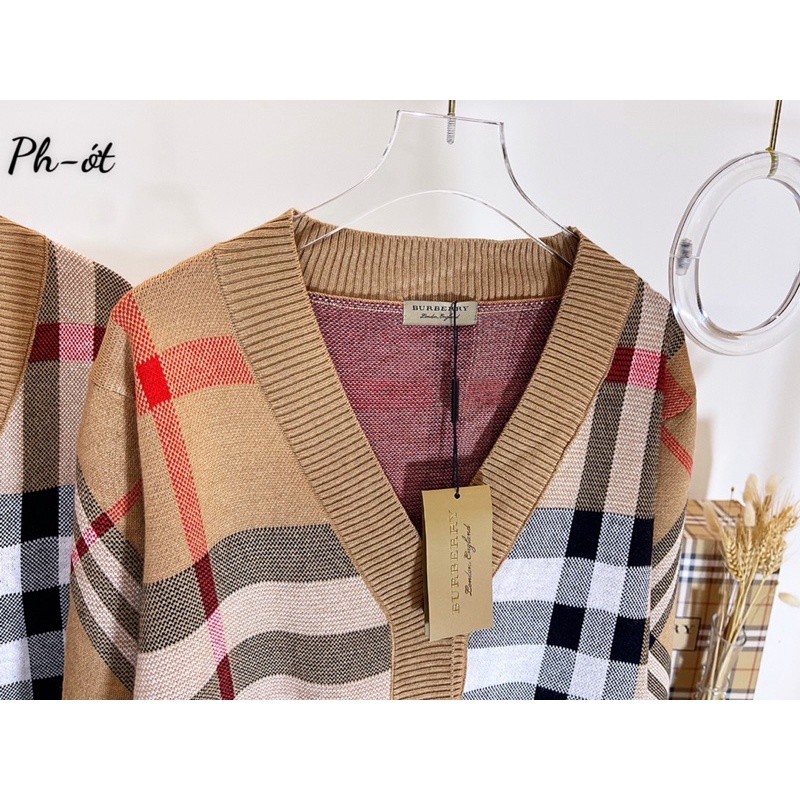 Áo carigan kẻ chuẩn tag