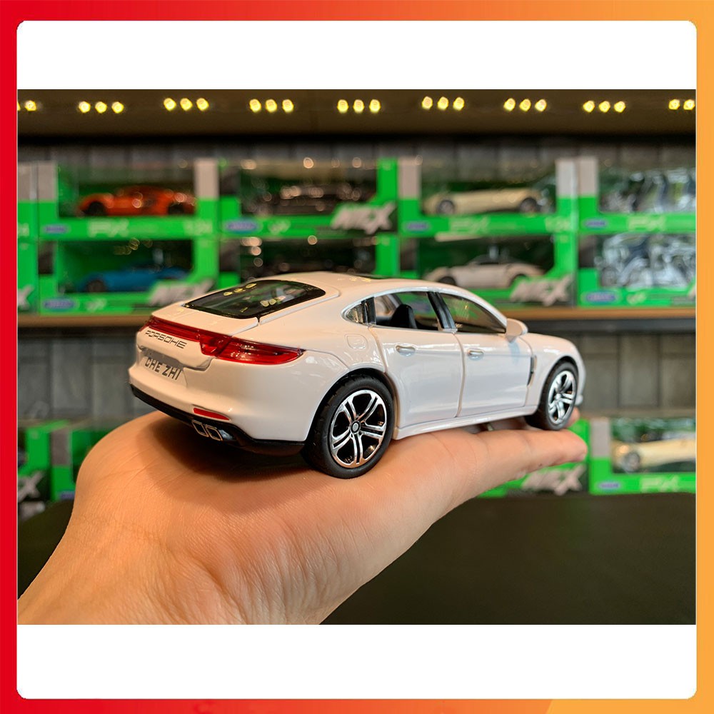 Mô hình xe Porsche Panamera tỉ lệ 1:32 hãng CHEZHI