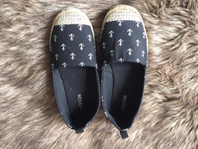 Giày Move xách tay Malaysia size 36 form nhỏ