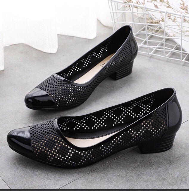 ( xả kho) Giày búp bê nhựa đi mưa mềm chân gót cao 2 cm thoáng khí, giày công sở đủ màu đen, kem, xanh đen | BigBuy360 - bigbuy360.vn