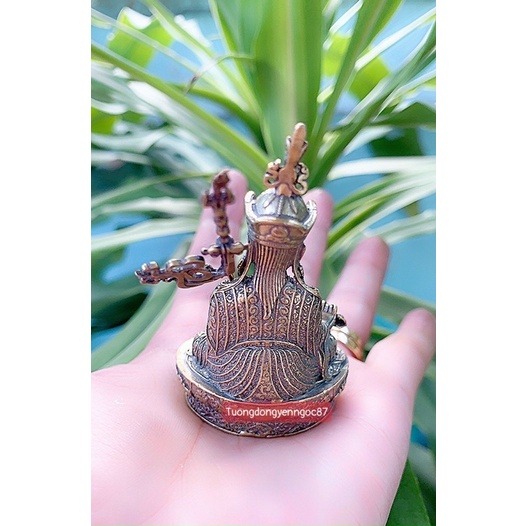 Tượng Đức Liên Hoa Sinh đồng mật tông