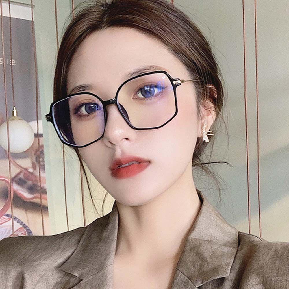 Mắt Kính Gọng Đa Giác Trong Suốt Chống Bức Xạ Dành Cho Nữ