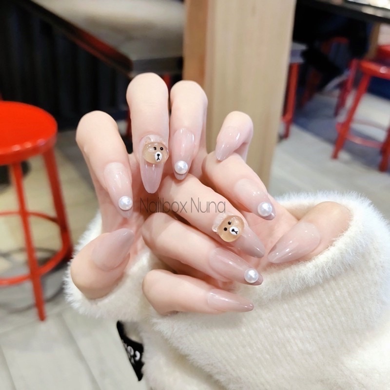 Nailbox Nuna móng úp đính đầu gấu cute ombre nude. nail box sẵn có now ship